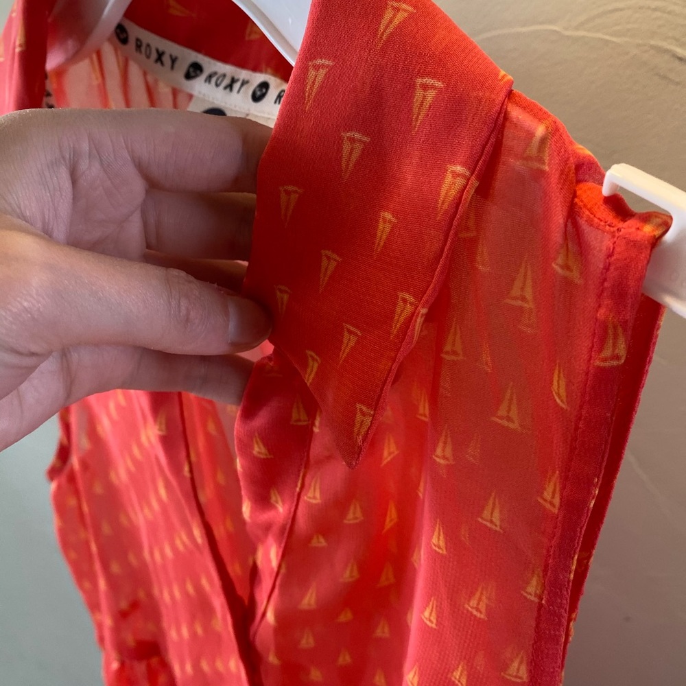 Sheer Roxy tank Top size medium - Picture 6 of 7